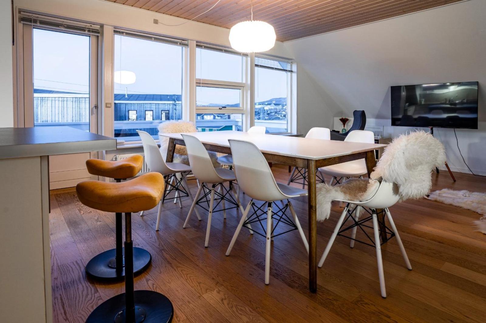 Ilulissat Stay - 4-Bedroom Villa With Sea View And Hot Tub Buitenkant foto